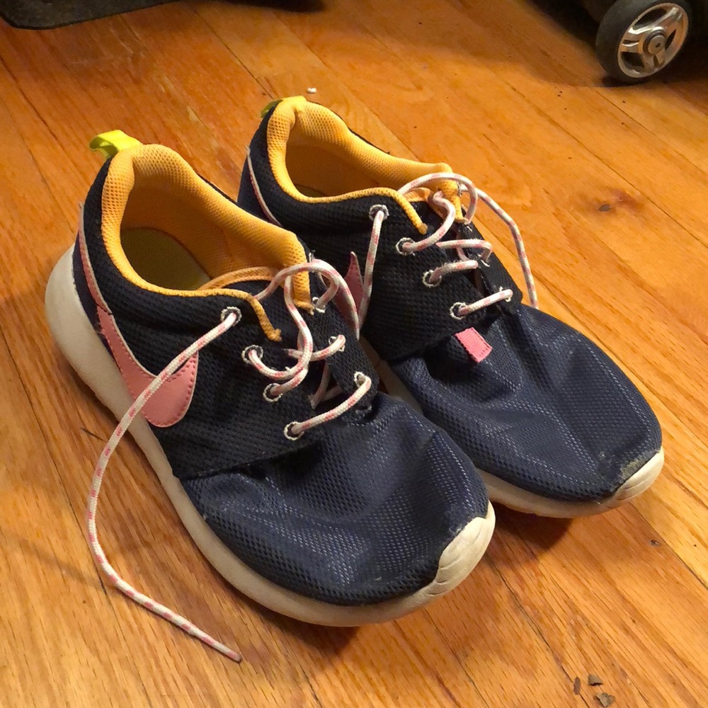 Nike Roshe Sneakers 6.5Y Blue Colorful